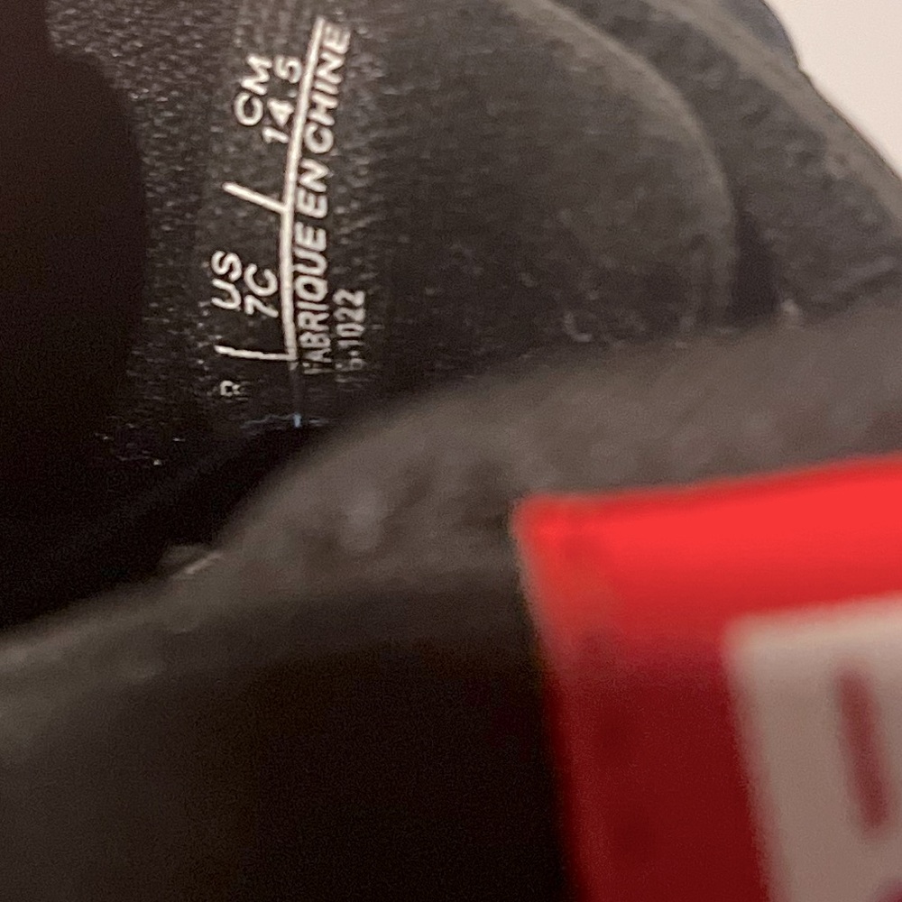 Puma Sandals - Picture 4 of 5